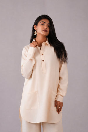 Minimal Ivory Lounge